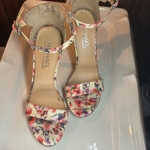 Michael Shannon Pink and Red Heels Elegant Design